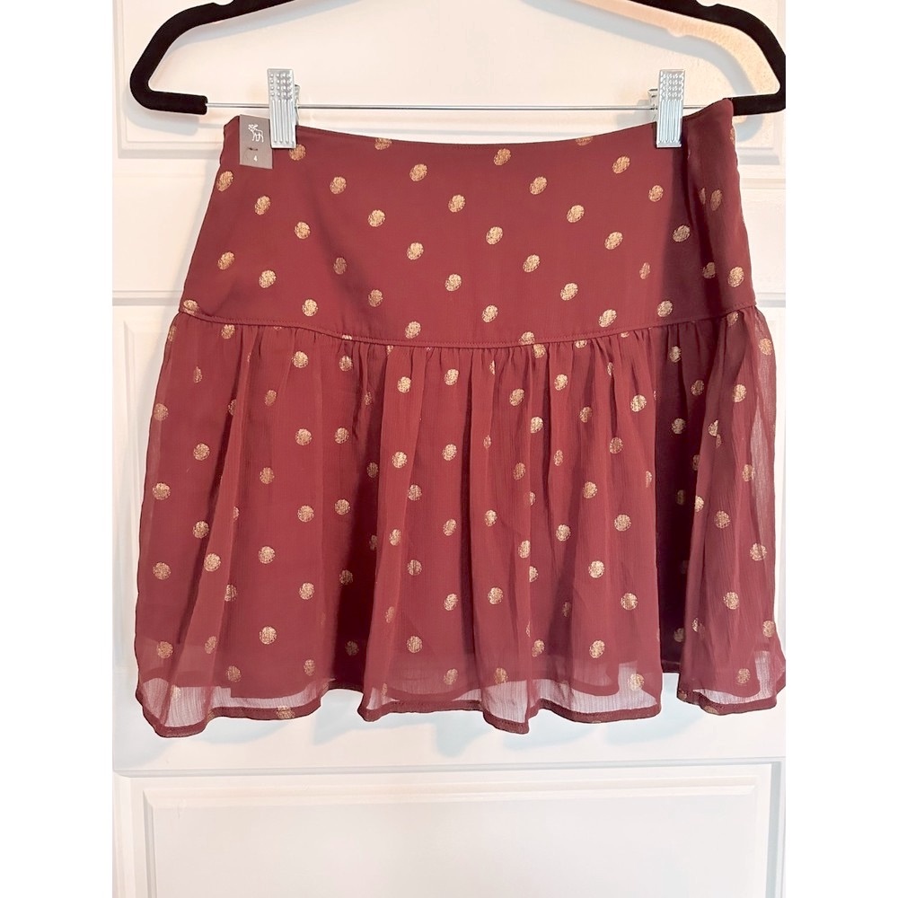 NWT Abercrombie & Fitch Burgundy Flare Skirt, US size 4